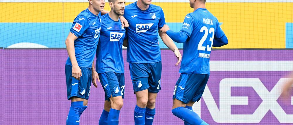 Traf gegen Bochum früh zum 1:0 für Hoffenheim: Andrej Kramaric (2.v.l.)