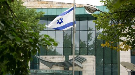 Nach Informationen der „Bild“-Zeitung hat der Verdächtige einen Anschlag auf die israelische Botschaft geplant. 