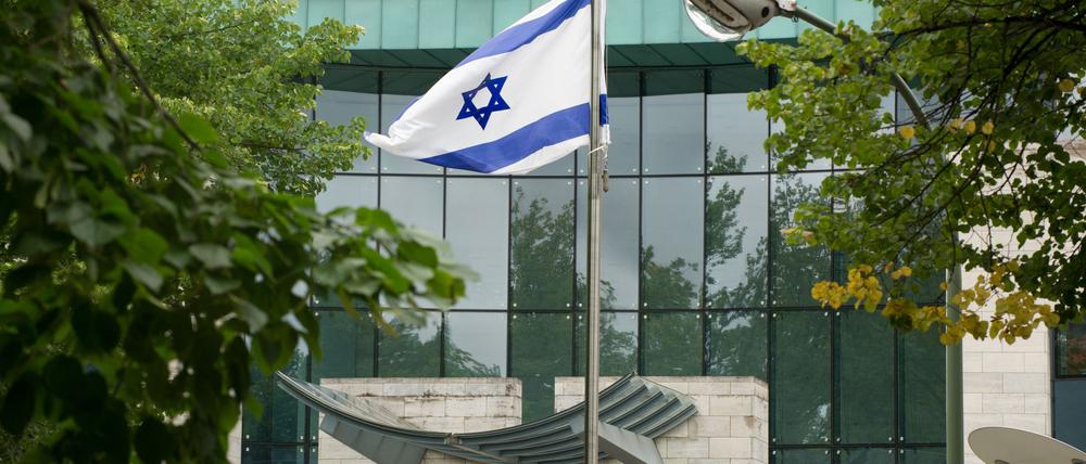 Nach Informationen der „Bild“-Zeitung hat der Verdächtige einen Anschlag auf die israelische Botschaft geplant. 