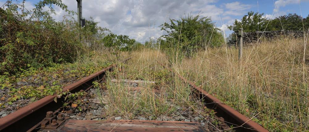 Die Union will die Nutzung von brachliegendem Bahngelände erleichtern. (Archivbild)