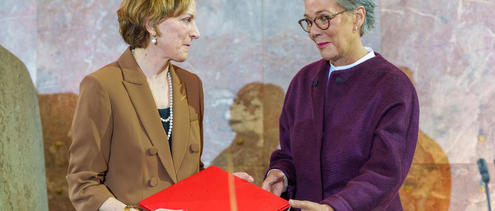 "Wichtiger Beitrag für die Bewahrung von Demokratie und Frieden."