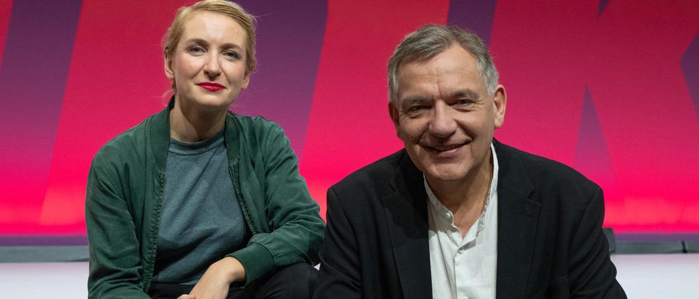 Die neuen Linken-Vorsitzenden Ines Schwerdtner und Jan van Aken wollen etwa die Hälfte ihres Netto-Gehalts an einen Solidaritätsfonds spenden.