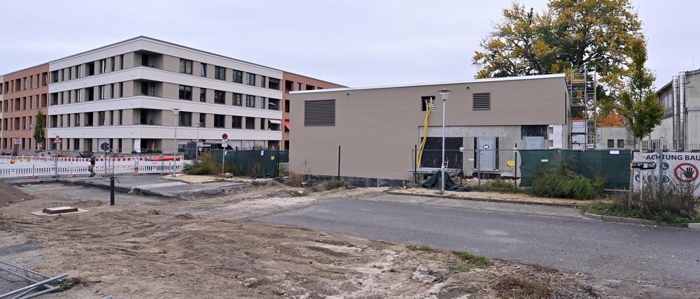 Potsdams erste Tiefengeothermieanlage auf dem alten Straßenbahndepot zwischen Heinrich-Mann-Allee und der Kolonie Daheim ist so gut wie fertig. Oberirdisch ist wenig davon zu sehen.