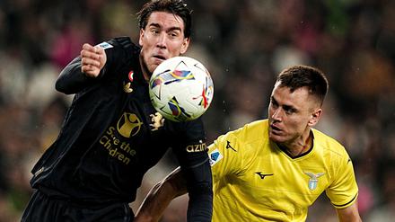 Der Serbe Dusan Vlahovic (l.) ist die große Sturmhoffnung von Juventus Turin.
