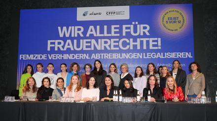 Pressekonferenz unter dem Motto „Wir alle für Frauenrechte“