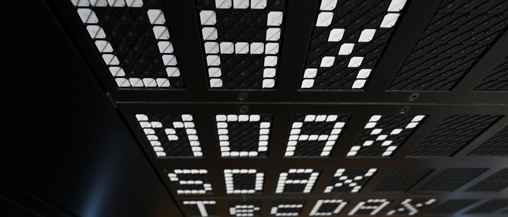 Vor der Berichtssaison halten sich die Anleger im Dax zurück (Archivbild).