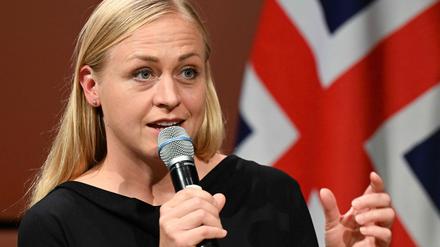 Die finnische Außenministerin Elina Valtonen beim Treffen mit ihren nordischen Kolleg:innen und Bundesaußenministerin Annalena Baerbock in Berlin
