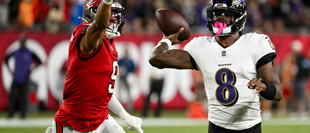 Fünf Touchdowns für Lamar Jackson (rechts) ebneten den Ravens den Weg zum Sieg.