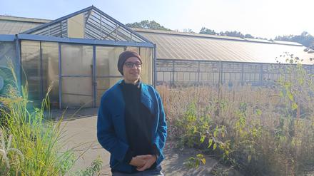 Finn Knöller vom Verein „Vitrine Kiezkraut“ will einen Gemeinschaftsgarten im Landschaftspark Herzberge in Lichtenberg gründen.