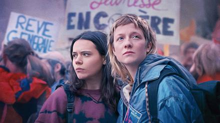 Auf der Suche nach der Zukunft: Josefa Heinsius und Lilith Grasmug als Lena und Fanny in Claire Burgers Film „Tandem – In welcher Sprache träumst du?“