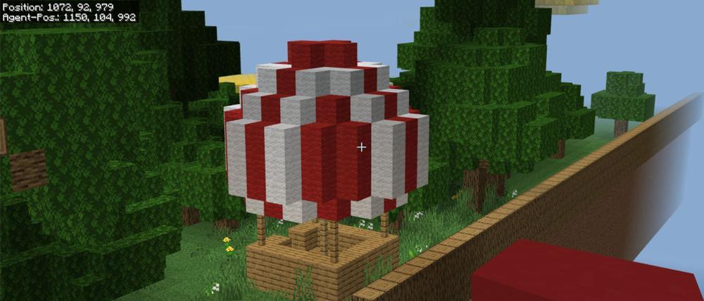 Im Minecraft-Kurs des Berliner Start-ups Complori lernen Kinder zum Beispiel, einen Heißluftballon per Programmier-Code zu bauen.