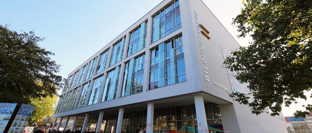 Die Volkshochschule (VHS) Potsdam im Bildungsforum.