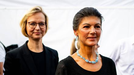 Wer setzt sich durch? Die Bundesvorsitzende des BSW, Sahra Wagenknecht (r.), mit der Direktkandidatin und Vorsitzenden des BSW Thüringen, Katja Wolf. 