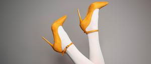 Spitz, hoch, aua: Warum tragen Frauen solche Schuhe?