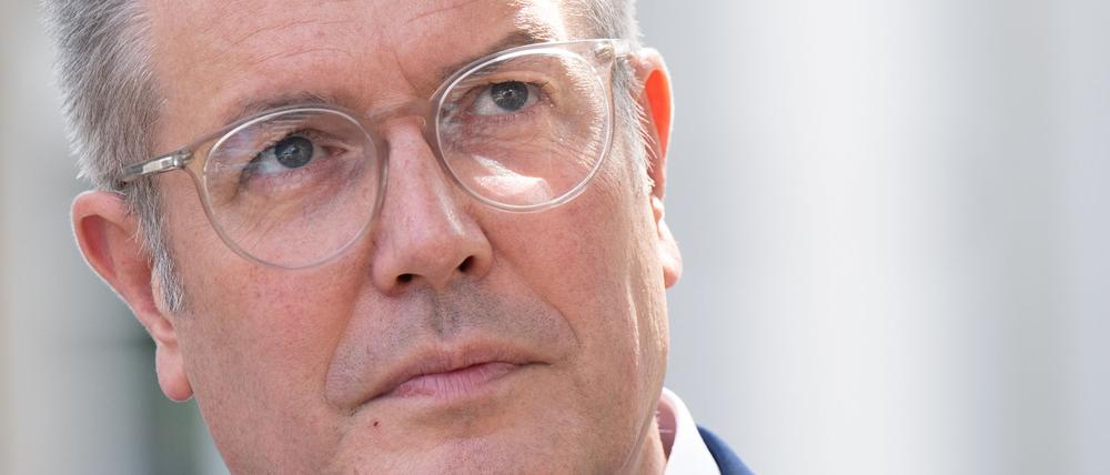 Schweitzer will mehr Unterstützung des Bundes in der Flüchtlingspolitik