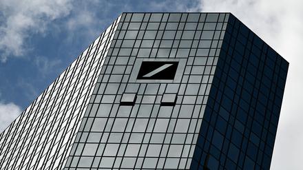 Auf die Aktionäre der Deutschen Bank entfielen im dritten Quartal unter dem Strich knapp 1,5 Milliarden Euro. (Archivbild)