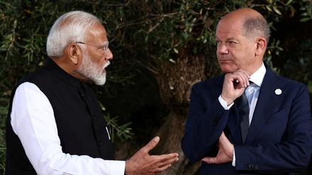 Indiens Premierminister Narendra Modi und Bundeskanzler Olaf Scholz am Rande des G7-Gipfels im Juni in Italien. 