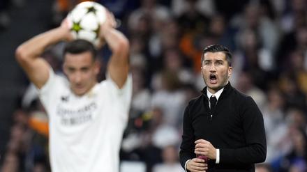 Oh nein! Dortmunds Trainer Nuri Sahin hatte das Unheil in der zweiten Halbzeit von Madrid kommen sehen, konnte es aber nicht verhindern.
