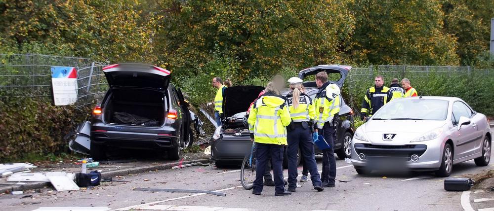 Dem Fahrer des Unfallwagens wurde eine Blutprobe entnommen.