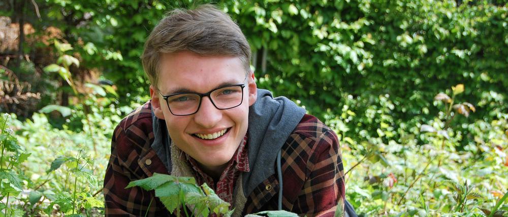 „Insektenhotels sind Verbraucherverarsche“: Mit lustigen Sprüchen vermittelt Robin König Biologie.
