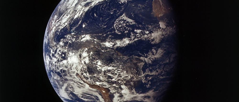 Mit eigenen Satelliten will der Freistaat nicht nur wichtige Bilder für Hochwasserprognosen oder Klimaveränderungen machen. Auch die digitale Souveränität des Freistaates soll damit verbessert werden. (Symbolbild)