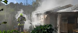 Bungalowbrand in einer Kleingartenanlage am Stern in Potsdam.
