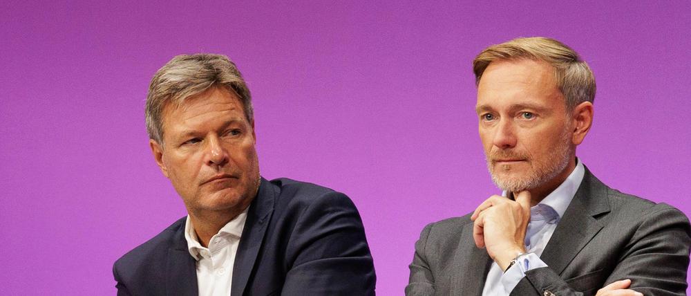 Zwist über die Wirtschaftspolitik: Minister Habeck und Lindner