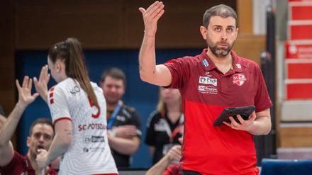  Trainer Riccardo Boieri kassiert mit Potsdam eine Niederlage.