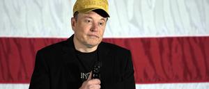 Elon Musk bei einer Wahlkampfveranstaltung von Donald Trump.