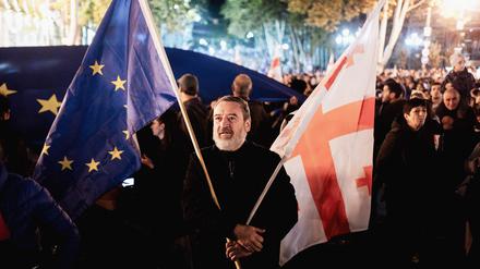 Ein proeuropäischer Demonstrant vor wenigen Tagen in Tiflis