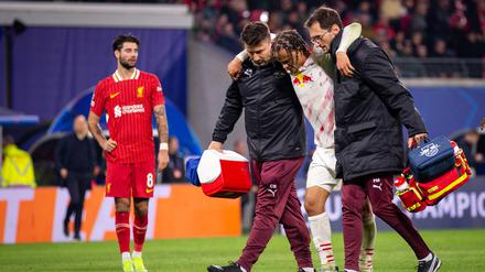 Xavi Simons wurde in der Schlussphase gegen Liverpool verletzt ausgewechselt.