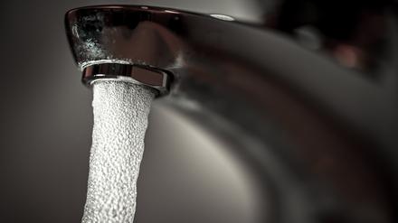 Potsdams Wasserpreise sind seit Jahren im Bundesvergleich hoch – 2025 sollen sie noch einmal deutlich steigen.