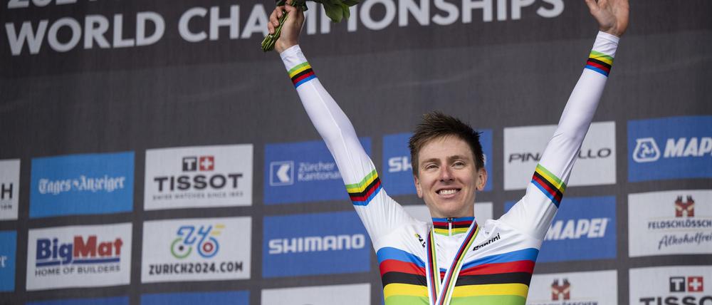 Bleibt dem UAE-Team noch lange erhalten: Rad-Superstar Tadej Pogacar. 
