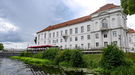 Im Schloss Oranienburg findet am Freitag ein Speed-Dating statt. (Archivbild)