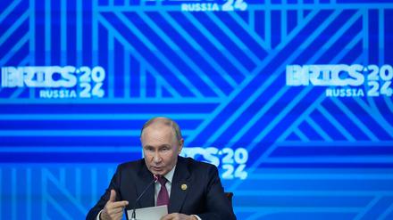 Putin sieht sich auf dem Brics-Gipfel gestärkt und in seinem Angriffskrieg auf dem Vormarsch. 