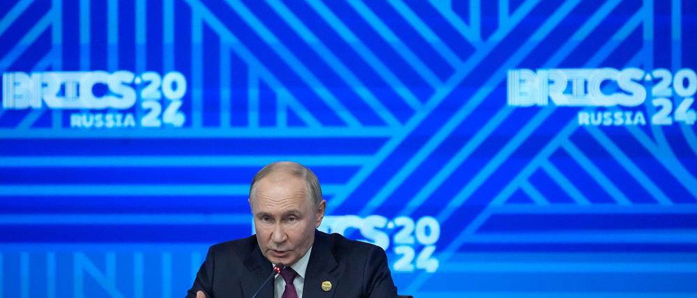 Putin sieht sich auf dem Brics-Gipfel gestärkt und in seinem Angriffskrieg auf dem Vormarsch.