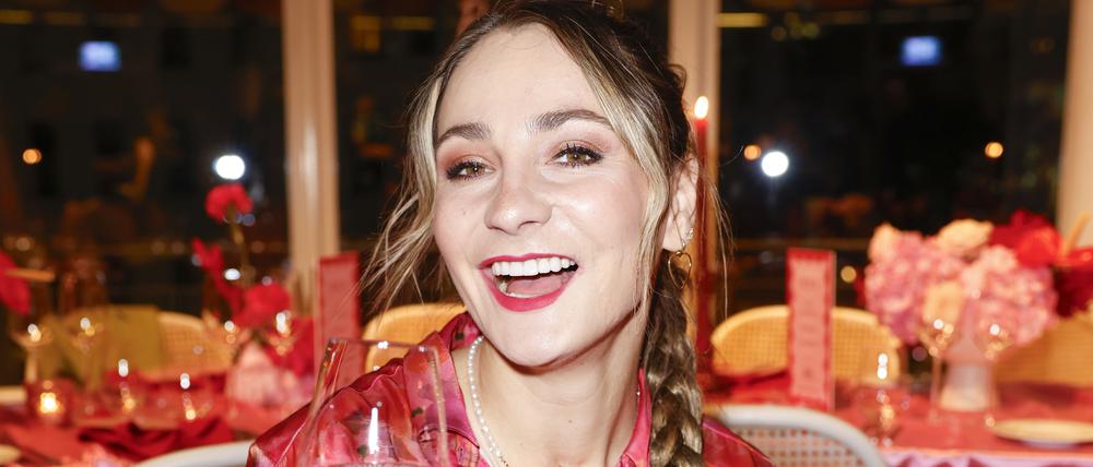 Die ehemalige Bahnradsportlerin Kristina Vogel beim Treffen der Frauen100.