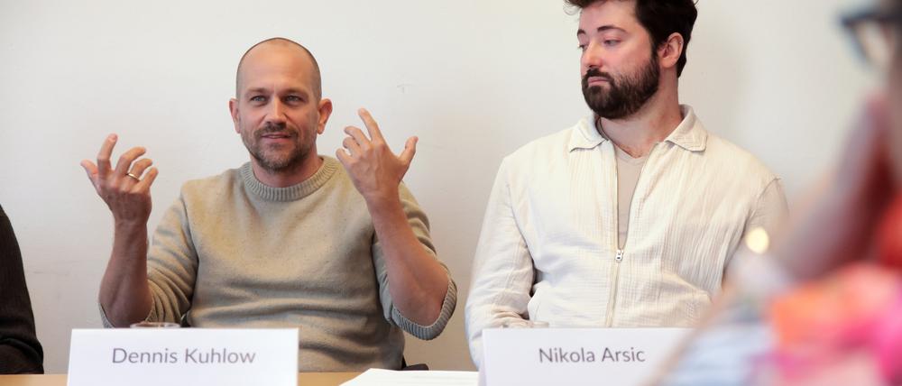Das Ehepaar Dennis Kuhlow und Nikola Arsic hat erfolgreich gegen ihre Vermieterin geklagt, die den Bau einer Rollstuhl-Rampe über Jahre verweigerte.