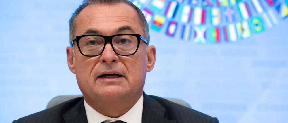 Der Bundesbankchef plädiert für Umsicht bei kommenden Zinssenkungen. 