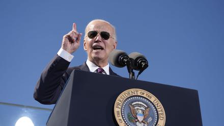 Die US-Regierung habe indigenen Kindern schreckliches Unrecht angetan, sagte US-Präsident Biden.