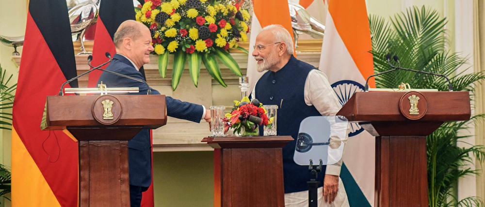 Scholz zu Besuch in Indien.