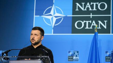 Der ukrainische Präsident Wolodymyr Selenskyj drängt beharrlich auf eine Einladung seines Landes für einen Beitritt in das westliche Militärbündnis Nato. (Archivbild)