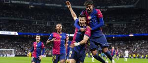 Robert Lewandowski erzielte die ersten beiden Tore für Barcelona.