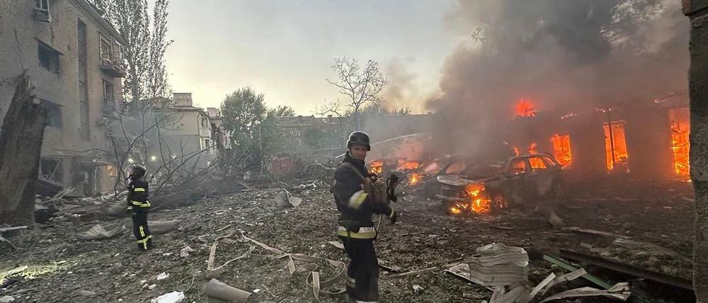 Der ukrainische Präsident Wolodymyr Selenskyj beklagt immer wieder Angriffe durch russische Gleitbomben. (Archivbild)