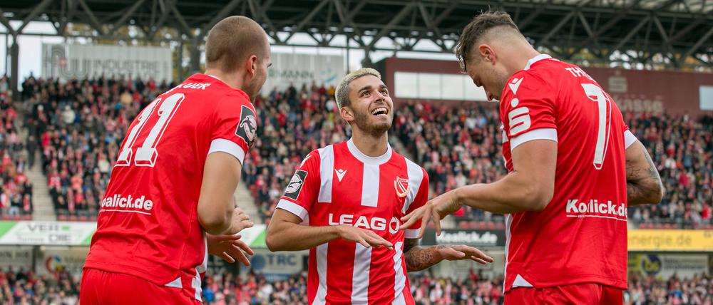 Als Aufsteiger begeistert Cottbus gerade in der 3. Liga.