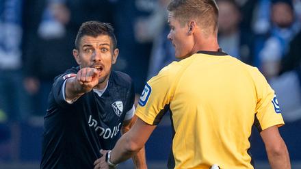 Kapitän Anthony Losilla bewertet das VfL-Team anders als Bochums Geschäftsführer.
