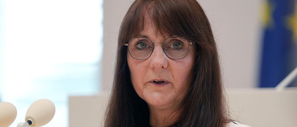 Brandenburgs geschäftsführende Finanzministerin Katrin Lange (SPD) sieht Herausforderungen für den künftigen Landeshaushalt (Archivbild).