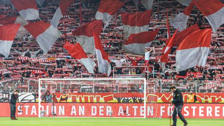 Ein Post von Union Berlin auf X ernet Kritik. 