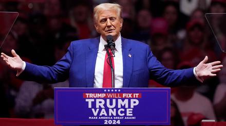 Der republikanische US-Präsidentschaftskandidat und ehemalige US-Präsident Donald Trump spricht bei einer Wahlkampfveranstaltung im Madison Square Garden in New York.