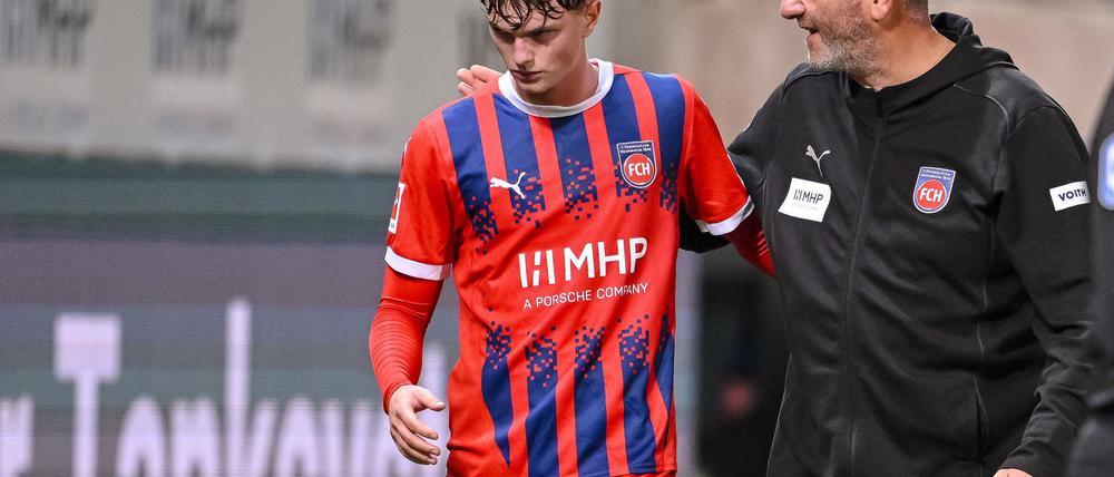 Für welche A-Nationalmannschaft Paul Wanner (l) vom 1. FC Heidenheim aufläuft, ist weiter offen.
